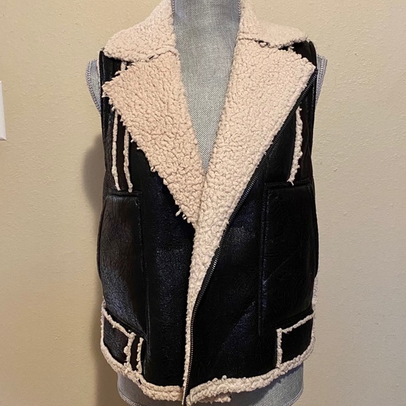 Free People Other - Free people Naomi reversible vest